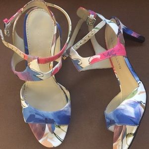 New Franco Sarto Size 7 Floral Sandals Heels Pumps